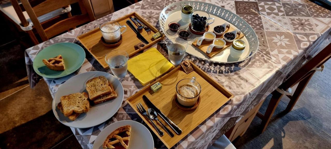 ボルゴ・ア・モッツァーノ Agriturismo Il Castelloヴィラ エクステリア 写真