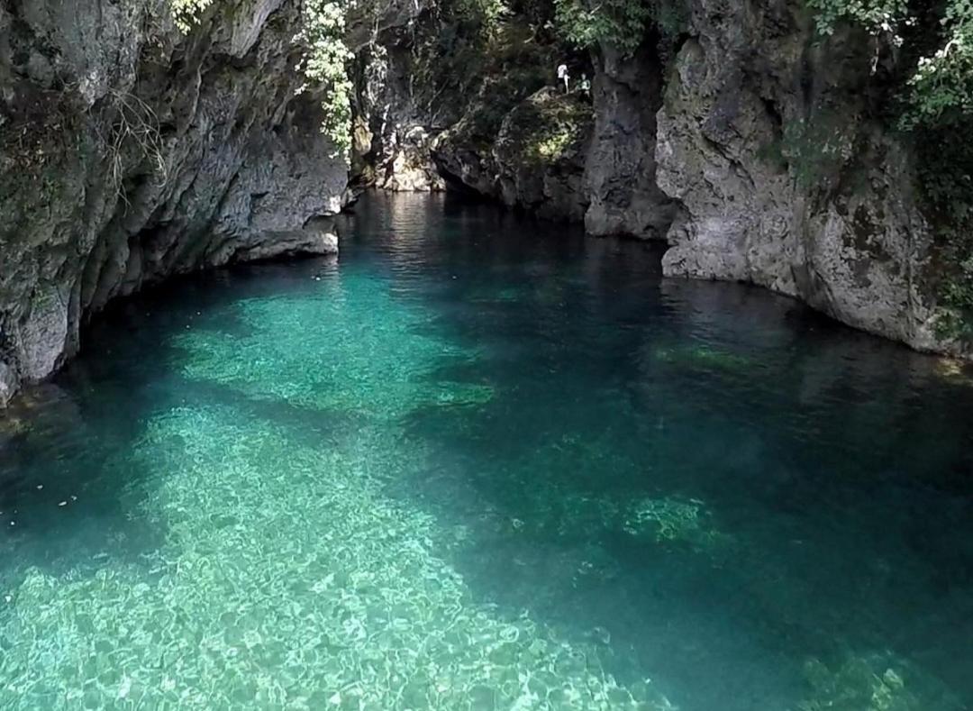 ボルゴ・ア・モッツァーノ Agriturismo Il Castelloヴィラ エクステリア 写真
